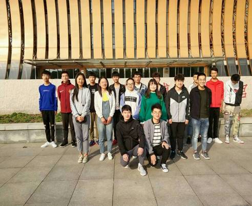 AB8EF6B314E024394E94CE40F22C216C